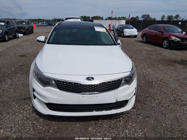 2018 Kia Optima Ex მანქანა იყიდება აუქციონზე, vin: 5XXGU4L38JG203332, აუქციონის ნომერი: 45095742