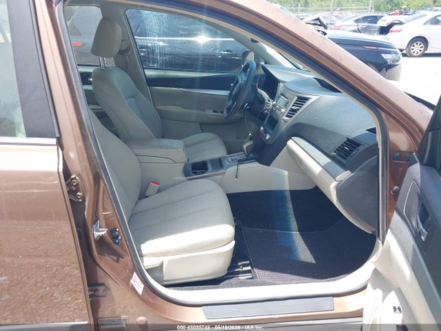 2011 Subaru Outback 2.5i მანქანა იყიდება აუქციონზე, vin: 4S4BRBACXB3339364, აუქციონის ნომერი: 45095748