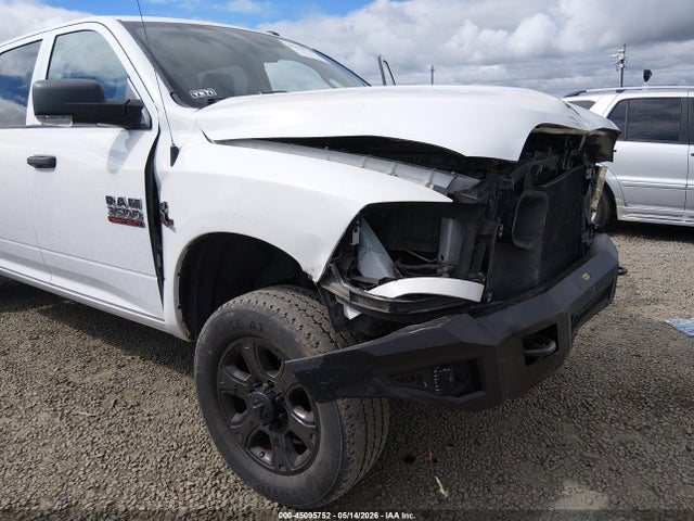 45095752 :رقم المزاد ، 3C63R3GLXGG318936 vin ، 2016 Ram 3500 Tradesman مزاد بيع