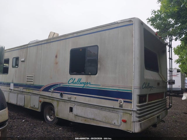 45095754 :رقم المزاد ، 1GBKP37N9R3303009 vin ، 1994 Chevrolet P30 مزاد بيع