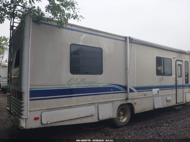 45095754 :رقم المزاد ، 1GBKP37N9R3303009 vin ، 1994 Chevrolet P30 مزاد بيع