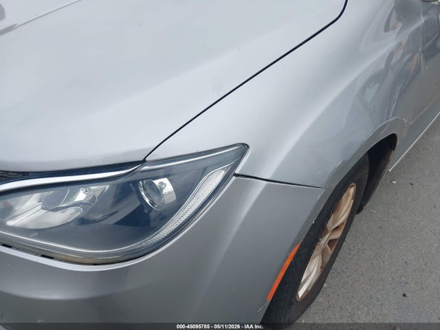 Продаж на аукціоні авто 2017 Chrysler Pacifica Touring-l, vin: 2C4RC1BG8HR747782, номер лоту: 45095785