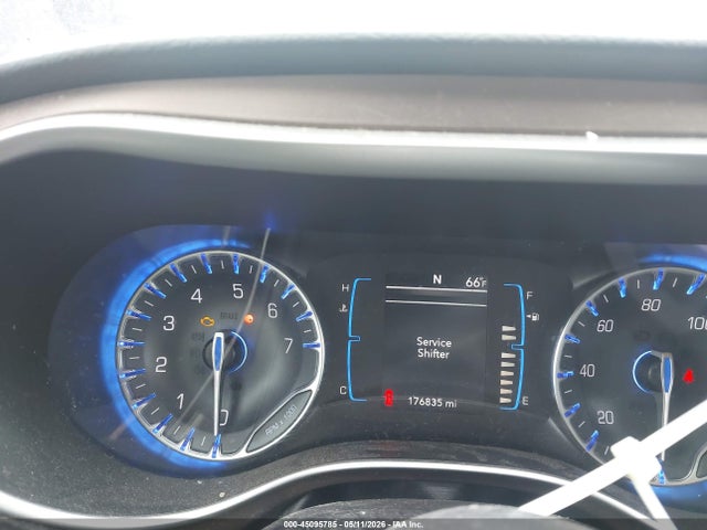 Продаж на аукціоні авто 2017 Chrysler Pacifica Touring-l, vin: 2C4RC1BG8HR747782, номер лоту: 45095785