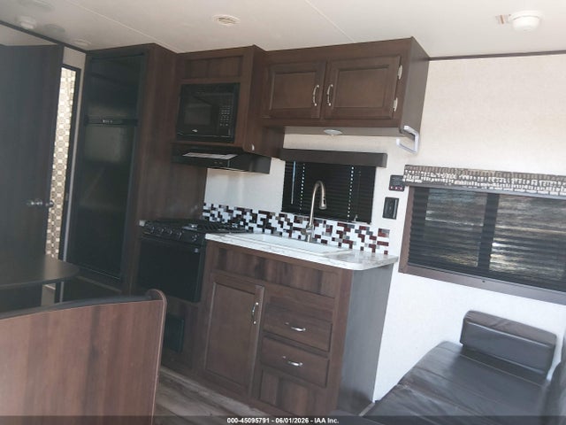 Jayco Other 2018 1UJBJ0BM9J75L0224 Image 5