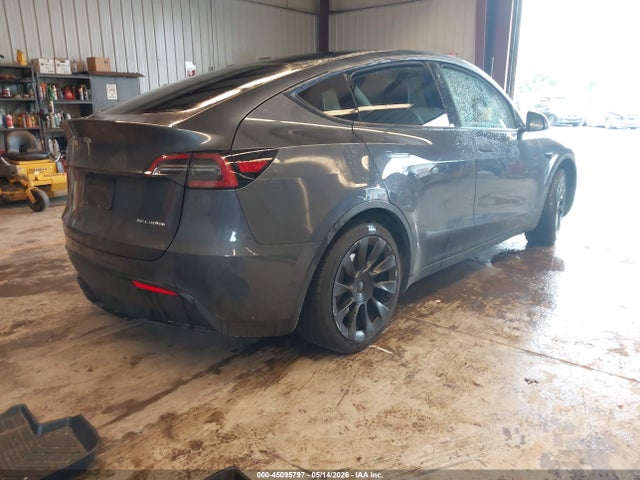 Продажа на аукционе авто 2023 Tesla Model Y Awd/long Range Dual Motor All-wheel Drive, vin: 7SAYGDEE1PA027682, номер лота: 45095797