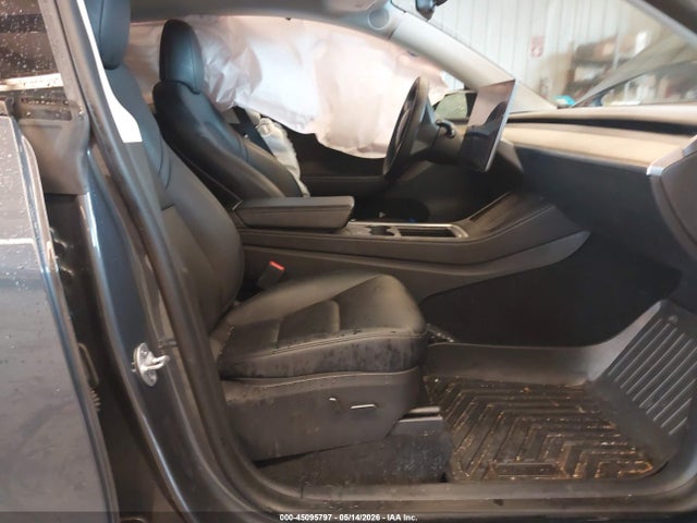 Продажа на аукционе авто 2023 Tesla Model Y Awd/long Range Dual Motor All-wheel Drive, vin: 7SAYGDEE1PA027682, номер лота: 45095797