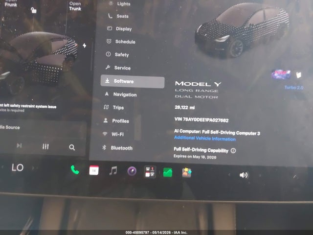 Продажа на аукционе авто 2023 Tesla Model Y Awd/long Range Dual Motor All-wheel Drive, vin: 7SAYGDEE1PA027682, номер лота: 45095797