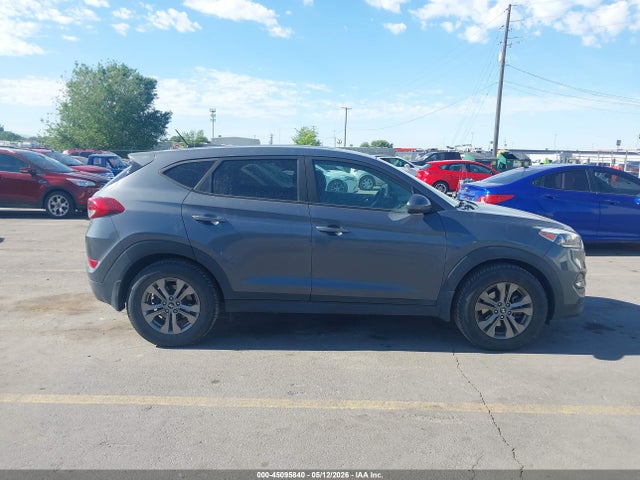2018 Hyundai Tucson Se მანქანა იყიდება აუქციონზე, vin: KM8J2CA41JU671264, აუქციონის ნომერი: 45095840