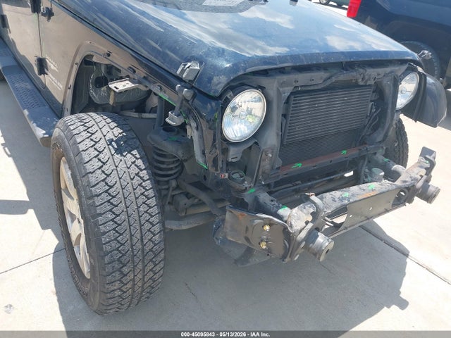 1C4HJWEGXFL674690 Jeep Wrangler Unlimited Sahara