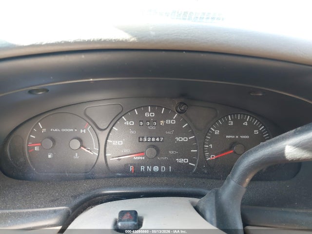 Продажа на аукционе авто 2000 Ford Taurus Se, vin: 1FAFP53U5YA150294, номер лота: 45095860