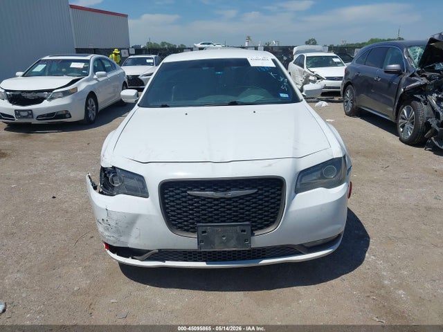 45095865 :رقم المزاد ، 2C3CCAGG3GH262179 vin ، 2016 Chrysler 300 300s Alloy Edition مزاد بيع