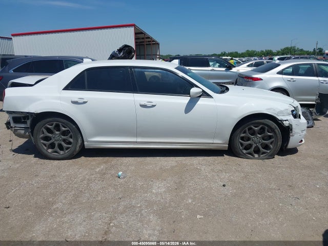 Aukcja sprzedaży 2016 Chrysler 300 300s Alloy Edition, vin: 2C3CCAGG3GH262179, numer aukcji: 45095865