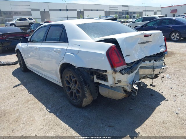 Aukcja sprzedaży 2016 Chrysler 300 300s Alloy Edition, vin: 2C3CCAGG3GH262179, numer aukcji: 45095865