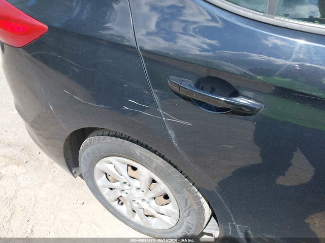 45095870 :رقم المزاد ، KMHD74LF4HU118363 vin ، 2017 Hyundai Elantra Se مزاد بيع