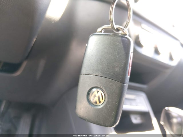 2016 Volkswagen Tiguan S მანქანა იყიდება აუქციონზე, vin: WVGAV7AX6GW572350, აუქციონის ნომერი: 45095905