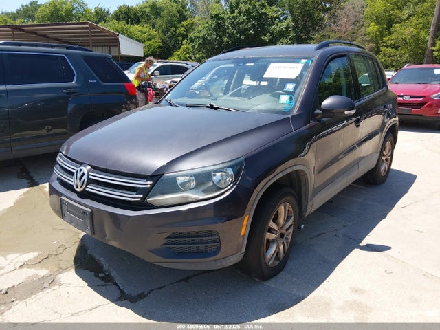 2016 Volkswagen Tiguan S მანქანა იყიდება აუქციონზე, vin: WVGAV7AX6GW572350, აუქციონის ნომერი: 45095905