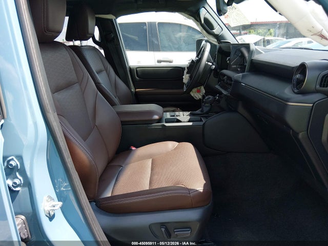 45095911 :رقم المزاد ، JTEABFAJ5SK040134 vin ، 2025 Toyota Land Cruiser مزاد بيع