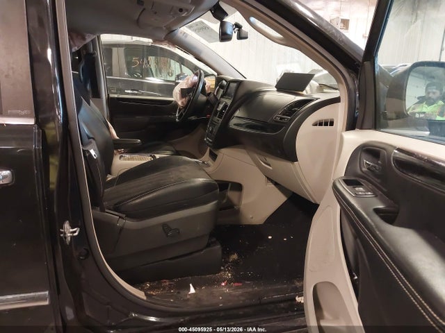 Продаж на аукціоні авто 2014 Chrysler Town & Country Touring-l 30th Anniversary, vin: 2C4RC1CG5ER192123, номер лоту: 45095925