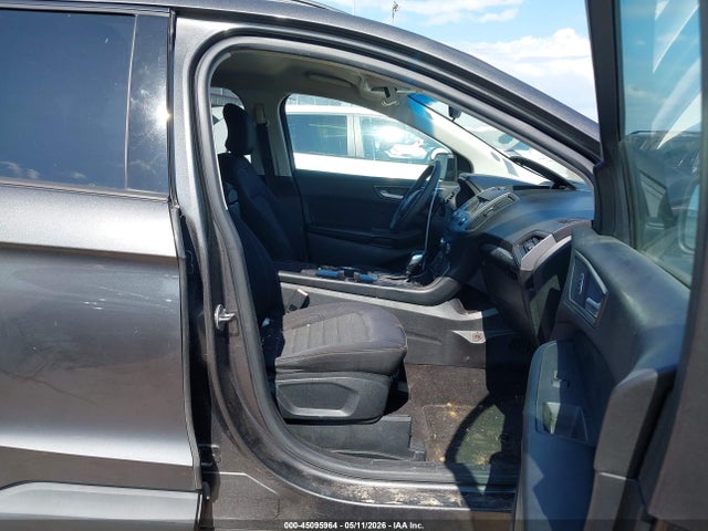 45095964 :رقم المزاد ، 2FMPK3G98JBB51890 vin ، 2018 Ford Edge Se مزاد بيع