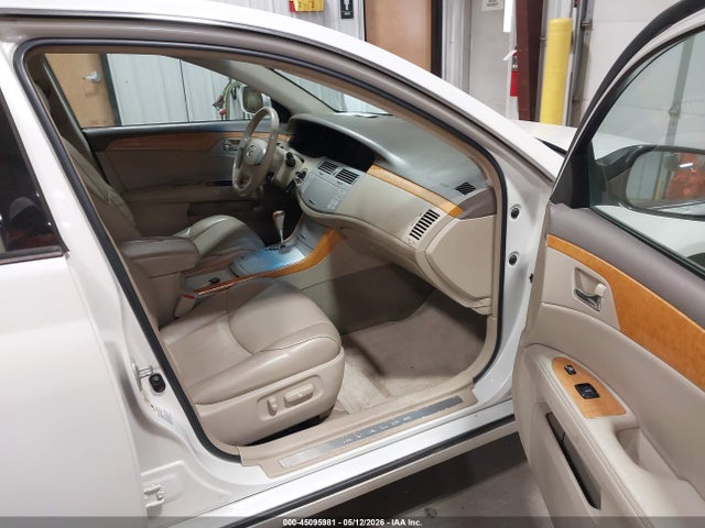 2007 Toyota Avalon Xls მანქანა იყიდება აუქციონზე, vin: 4T1BK36B17U184621, აუქციონის ნომერი: 45095981