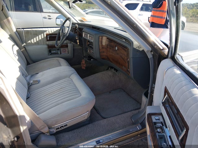 1987 Cadillac Brougham მანქანა იყიდება აუქციონზე, vin: 1G6DW51Y2H9736921, აუქციონის ნომერი: 45095987