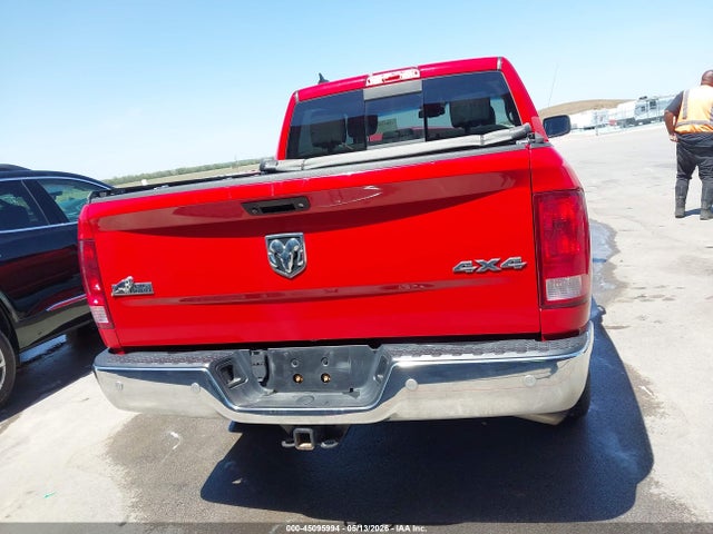 45095994 :رقم المزاد ، 1C6RR7LG6JS222702 vin ، 2018 Ram 1500 Big Horn  4x4 5'7 Box مزاد بيع