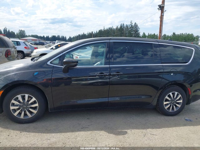 Продажа на аукционе авто 2023 Chrysler Pacifica Hybrid Touring L, vin: 2C4RC1L7XPR622134, номер лота: 45095996