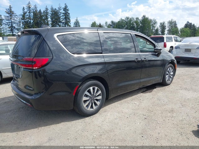 Продажа на аукционе авто 2023 Chrysler Pacifica Hybrid Touring L, vin: 2C4RC1L7XPR622134, номер лота: 45095996