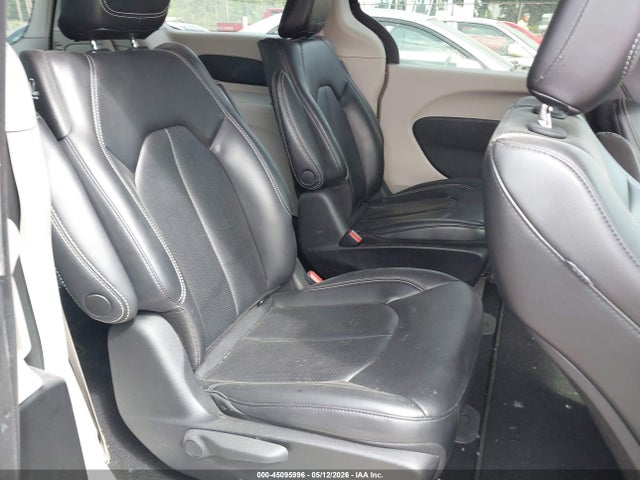 Продажа на аукционе авто 2023 Chrysler Pacifica Hybrid Touring L, vin: 2C4RC1L7XPR622134, номер лота: 45095996