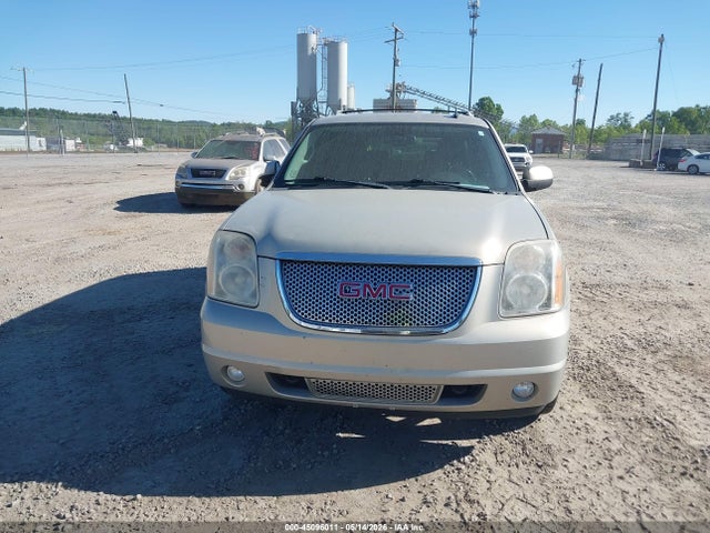 45096011 :رقم المزاد ، 1GKS2EEF8BR218123 vin ، 2011 Gmc Yukon Denali مزاد بيع