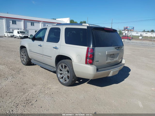 45096011 :رقم المزاد ، 1GKS2EEF8BR218123 vin ، 2011 Gmc Yukon Denali مزاد بيع