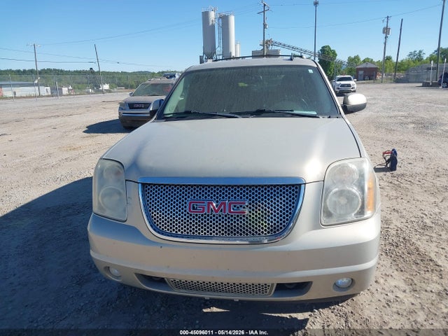 45096011 :رقم المزاد ، 1GKS2EEF8BR218123 vin ، 2011 Gmc Yukon Denali مزاد بيع