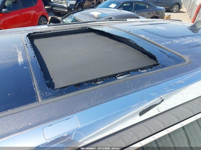 45096041 :رقم المزاد ، 5TDDZRFH2KS933942 vin ، 2019 Toyota Highlander Limited Platinum مزاد بيع