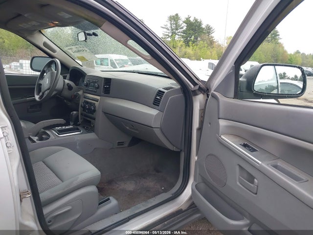 45096064 :رقم المزاد ، 1J8GR48K27C581634 vin ، 2007 Jeep Grand Cherokee Laredo مزاد بيع