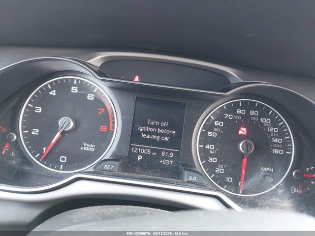 2015 Audi A4 2.0t Premium მანქანა იყიდება აუქციონზე, vin: WAUAFAFL9FN004597, აუქციონის ნომერი: 45096076