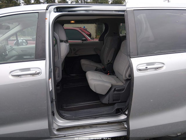 Продажа на аукционе авто 2021 Toyota Sienna Le, vin: 5TDKSKFC3MS036588, номер лота: 45096098