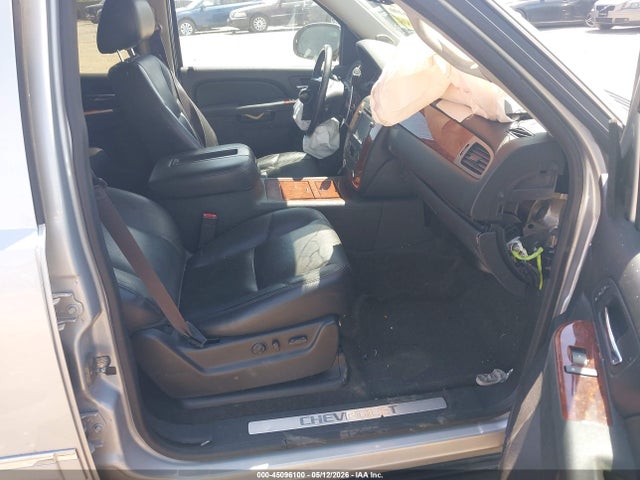 Продаж на аукціоні авто 2013 Chevrolet Tahoe Ltz, vin: 1GNSKCE01DR269825, номер лоту: 45096100