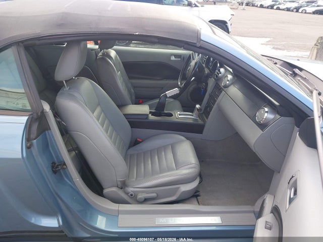 Продажа на аукционе авто 2006 Ford Mustang Gt, vin: 1ZVFT85HX65191594, номер лота: 45096107