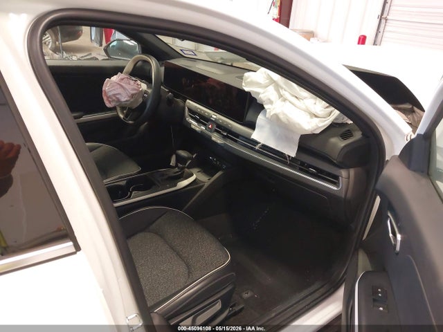 2025 Kia K4 Gt-line მანქანა იყიდება აუქციონზე, vin: 3KPFW4DE0SE251648, აუქციონის ნომერი: 45096108