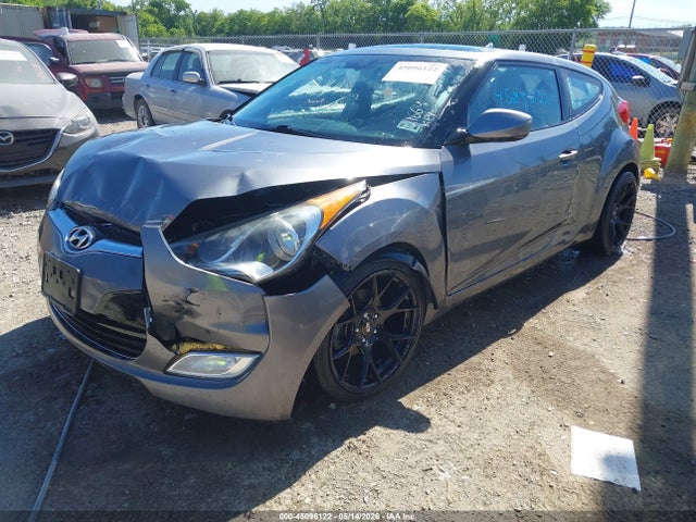 Продаж на аукціоні авто 2013 Hyundai Veloster Base W/black, vin: KMHTC6AD2DU121664, номер лоту: 45096122