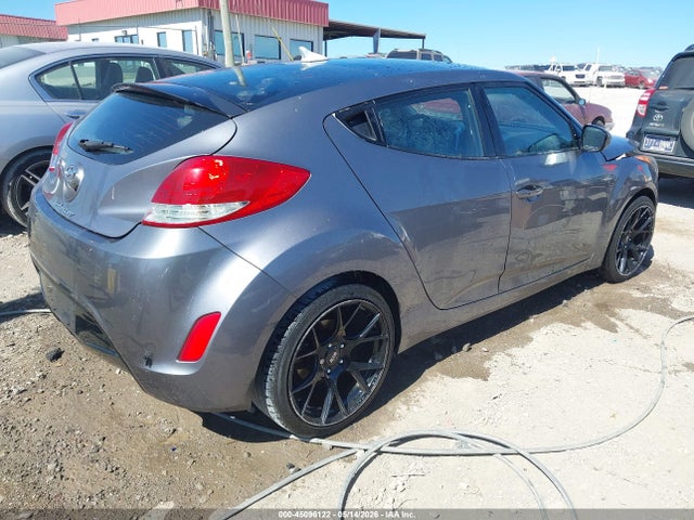 Продаж на аукціоні авто 2013 Hyundai Veloster Base W/black, vin: KMHTC6AD2DU121664, номер лоту: 45096122