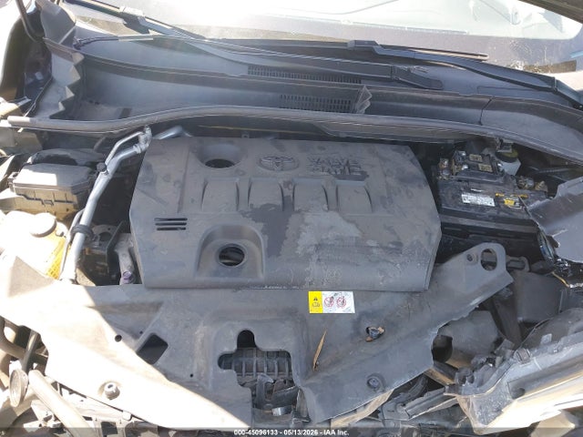 Toyota C-HR XLE 2019 JTNKHMBX5K1044751 Image 10
