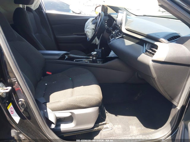 Toyota C-HR XLE 2019 JTNKHMBX5K1044751 Image 5