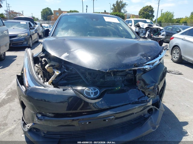Toyota C-HR XLE 2019 JTNKHMBX5K1044751 Image 6