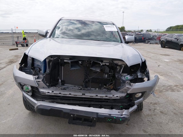45096136 :رقم المزاد ، 3TMCZ5AN3JM171737 vin ، 2018 Toyota Tacoma Sr5 V6 مزاد بيع