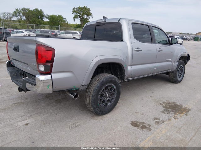 45096136 :رقم المزاد ، 3TMCZ5AN3JM171737 vin ، 2018 Toyota Tacoma Sr5 V6 مزاد بيع