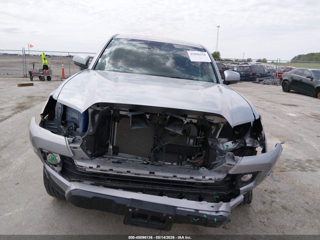 45096136 :رقم المزاد ، 3TMCZ5AN3JM171737 vin ، 2018 Toyota Tacoma Sr5 V6 مزاد بيع