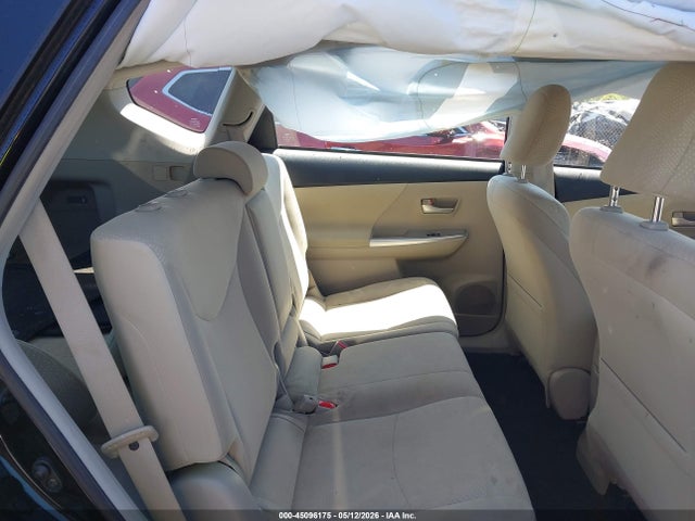 Продаж на аукціоні авто 2013 Toyota Prius V Two, vin: JTDZN3EU7D3284558, номер лоту: 45096175