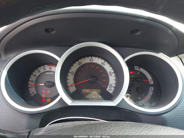 2011 Toyota Tacoma მანქანა იყიდება აუქციონზე, vin: 5TFPX4EN2BX005104, აუქციონის ნომერი: 45096200