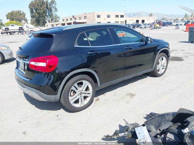 2019 Mercedes-benz Gla 250 4matic მანქანა იყიდება აუქციონზე, vin: WDCTG4GB4KU009457, აუქციონის ნომერი: 45096227